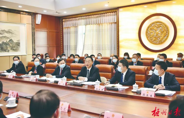順流而下立潮頭，溯流而進(jìn)爭上游！劉寧參加梧州市代表團(tuán)審議