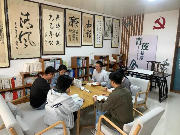 藤縣氣象局積極打造職工書(shū)屋，深化書(shū)香機(jī)關(guān)建設(shè)