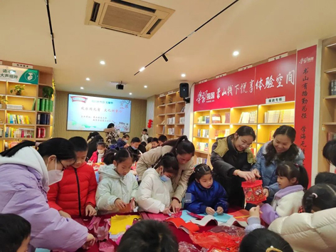 蒙山縣總工會(huì)開展“歡樂鬧元宵·文化潤童心”活動(dòng)